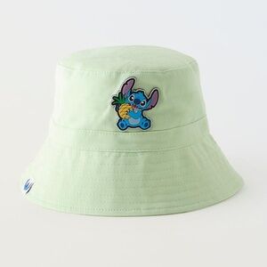 NWT Zara cotton Disney reversible bucket hat 1-3Y